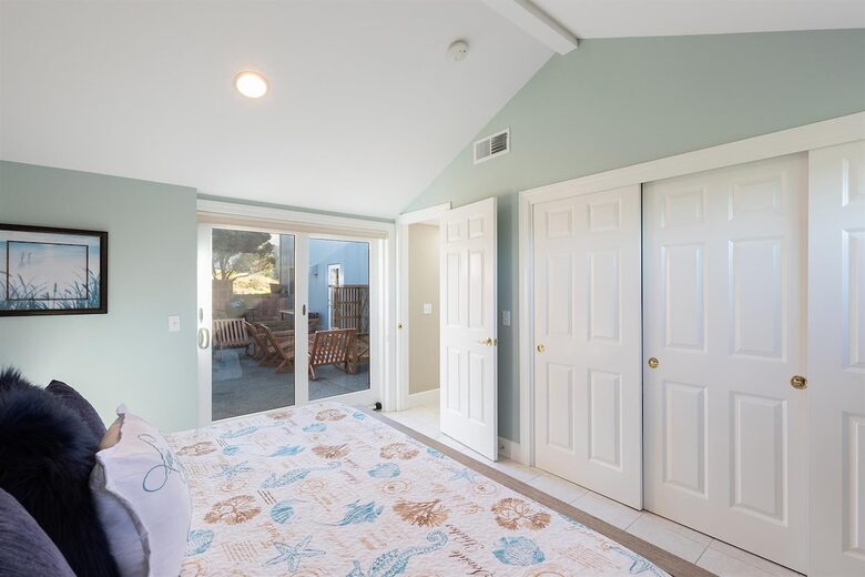 A Coastal Escape with Sweeping Ocean Views - Bodega Bay, California