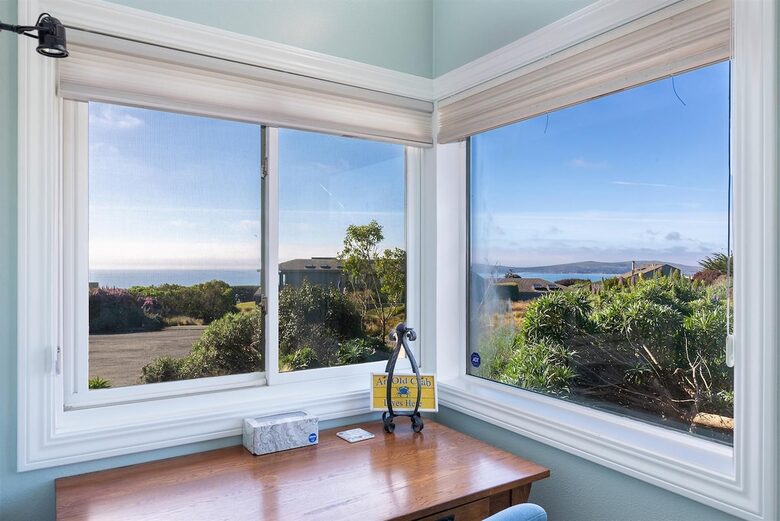 A Coastal Escape with Sweeping Ocean Views - Bodega Bay, California