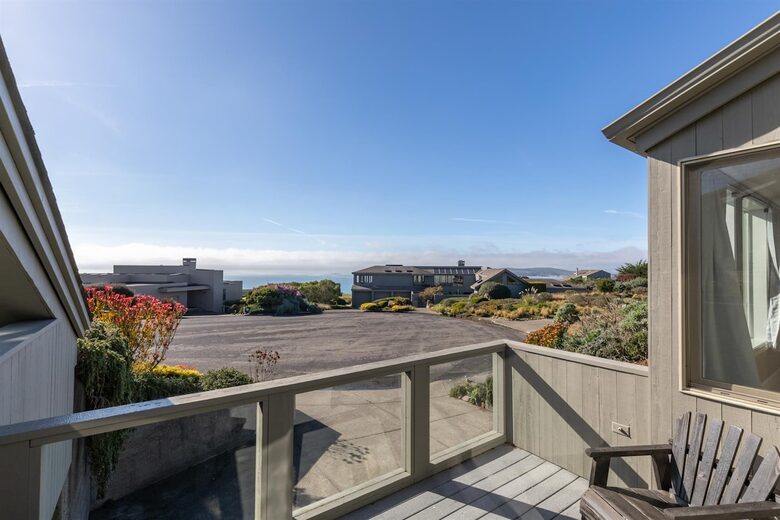 A Coastal Escape with Sweeping Ocean Views - Bodega Bay, California