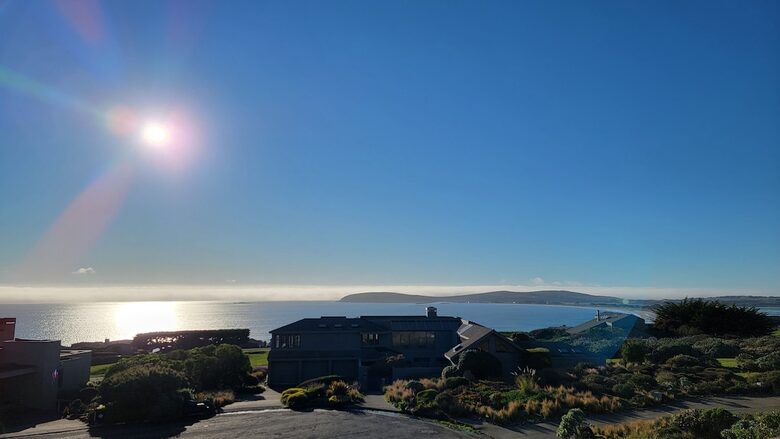 A Coastal Escape with Sweeping Ocean Views - Bodega Bay, California