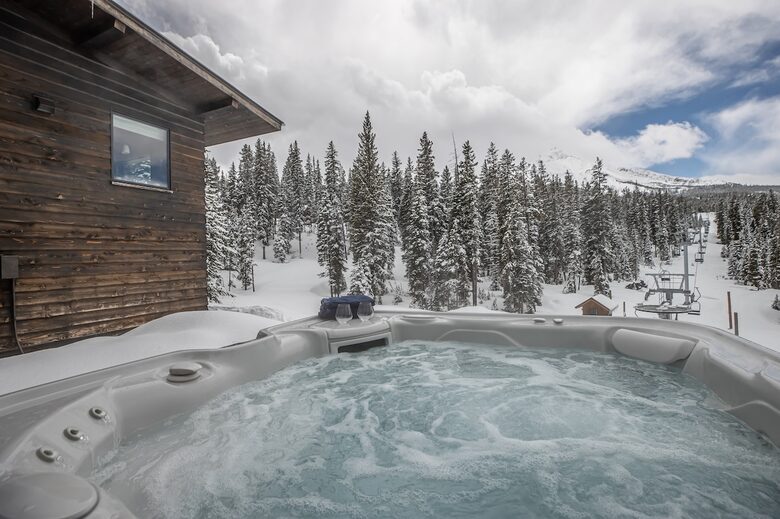 Alpine Elegance | Ski-In/Ski-Out with Private Hot Tub - Big Sky, Montana