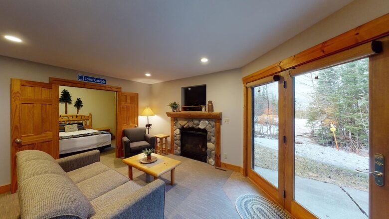 Ski-In/Ski-Out Luxury in Lutsen - Lutsen, Minnesota