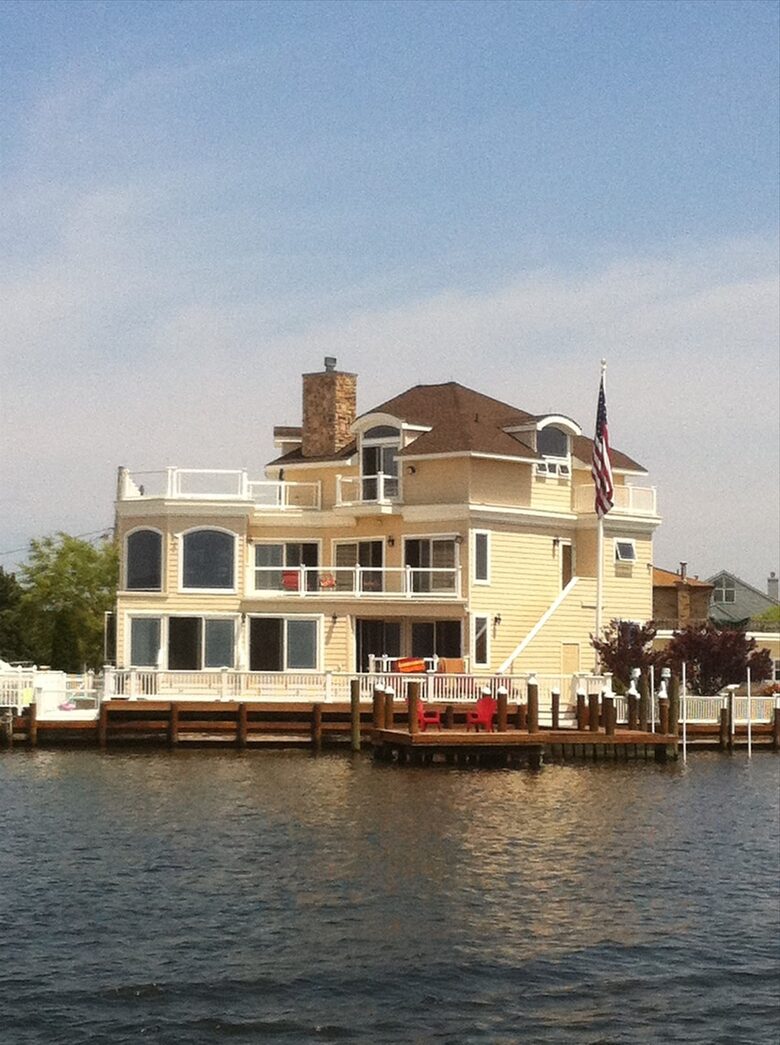 A Bayfront Sanctuary in Ortley Beach / Lavallette - Seaside Heights, New Jersey