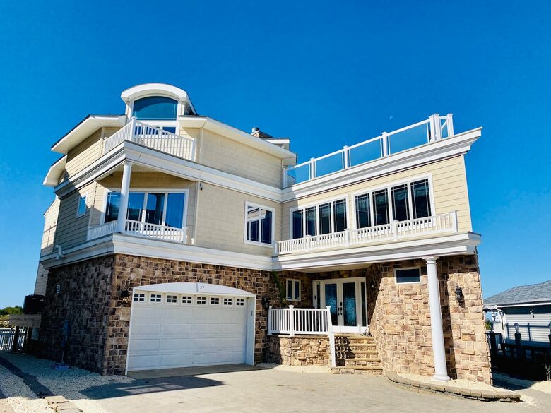 A Bayfront Sanctuary in Ortley Beach / Lavallette - Seaside Heights, New Jersey