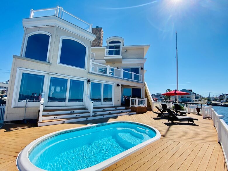 A Bayfront Sanctuary in Ortley Beach / Lavallette - Seaside Heights, New Jersey