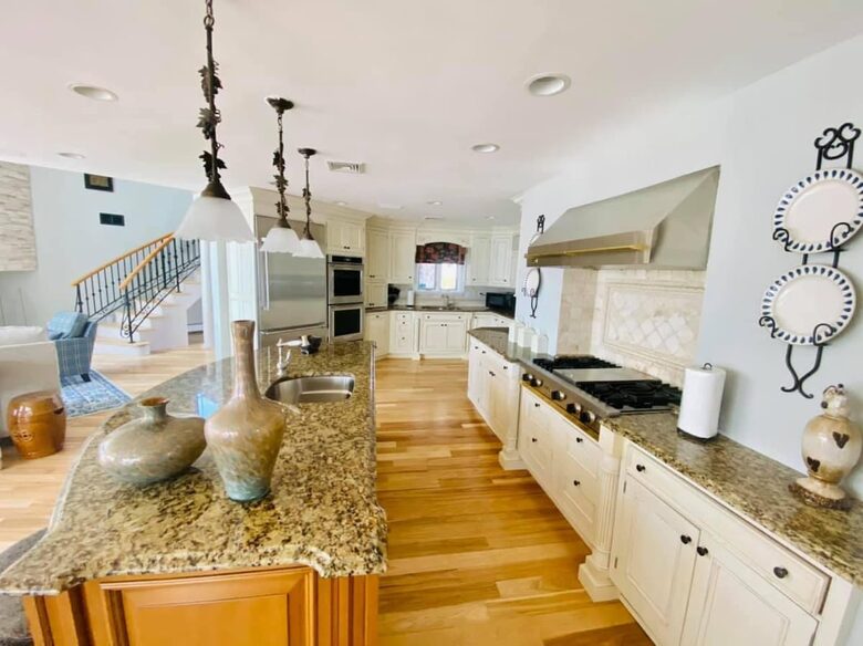 A Bayfront Sanctuary in Ortley Beach / Lavallette - Seaside Heights, New Jersey