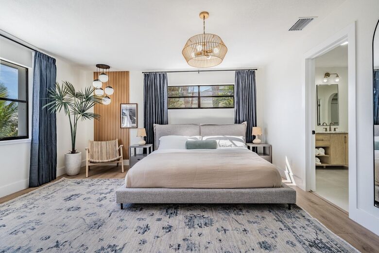 Waterfront Elegance on Anna Maria Island - Anna Maria, Florida