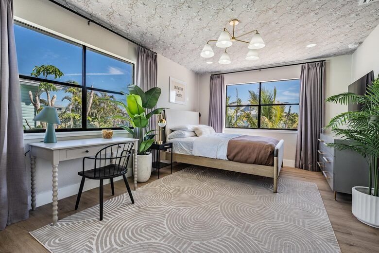 Waterfront Elegance on Anna Maria Island - Anna Maria, Florida