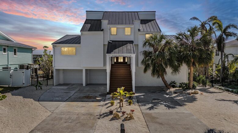 Waterfront Elegance on Anna Maria Island - Anna Maria, Florida