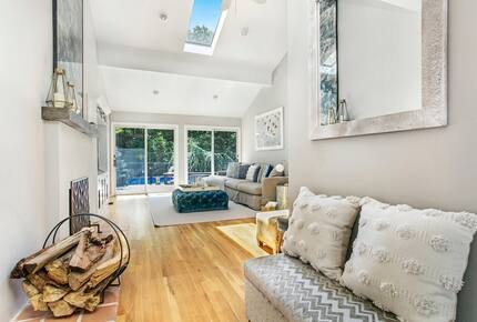 A Secluded Hamptons Escape Between Sag Harbor & Bridgehampton - Sag Harbor, New York