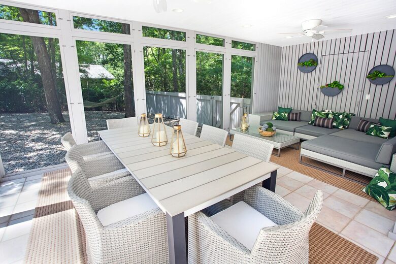 A Secluded Hamptons Escape Between Sag Harbor & Bridgehampton - Sag Harbor, New York