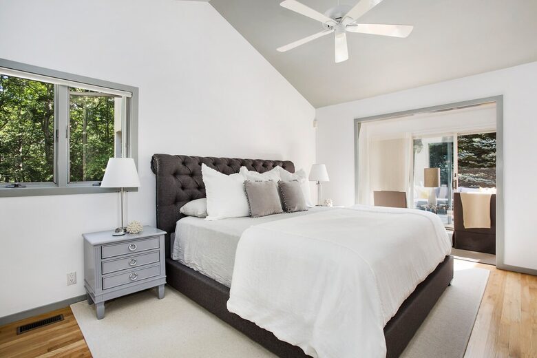 A Secluded Hamptons Escape Between Sag Harbor & Bridgehampton - Sag Harbor, New York