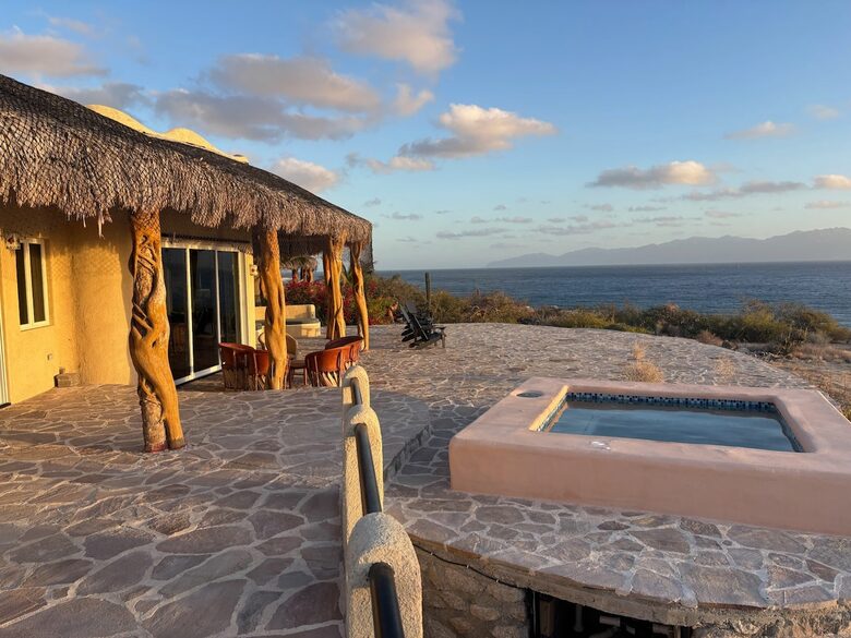 Seaside Sanctuary in El Sargento with Hot Tub & Beach Access - El Sargento, Mexico