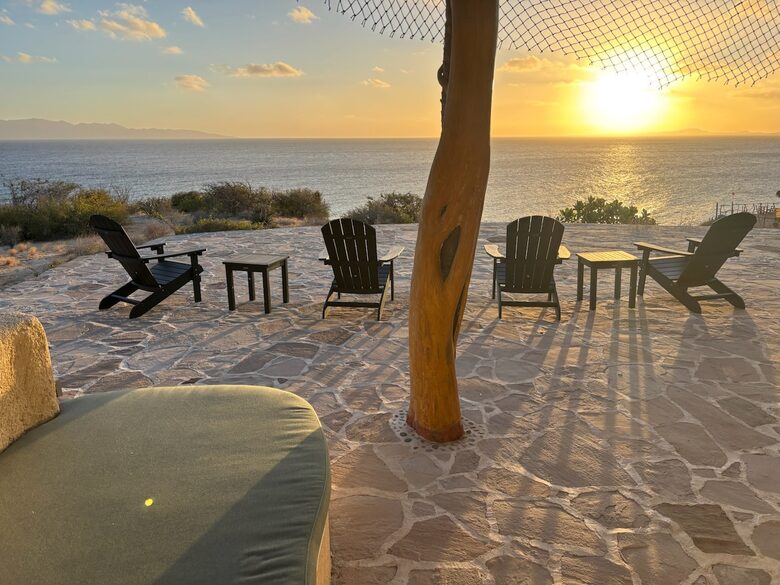 Seaside Sanctuary in El Sargento with Hot Tub & Beach Access - El Sargento, Mexico