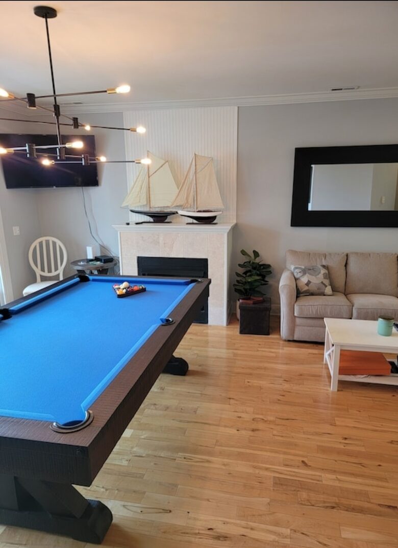 Elegant Townhome with Rooftop Retreat & Beach Access - New Buffalo, Michigan
