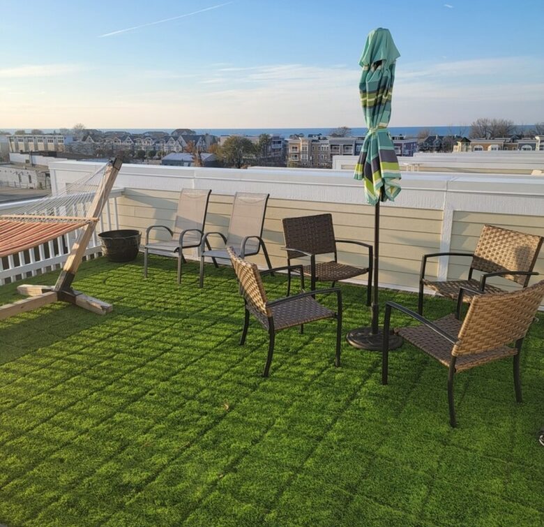 Elegant Townhome with Rooftop Retreat & Beach Access - New Buffalo, Michigan