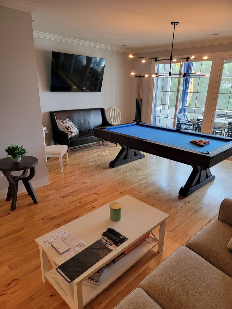 Elegant Townhome with Rooftop Retreat & Beach Access - New Buffalo, Michigan