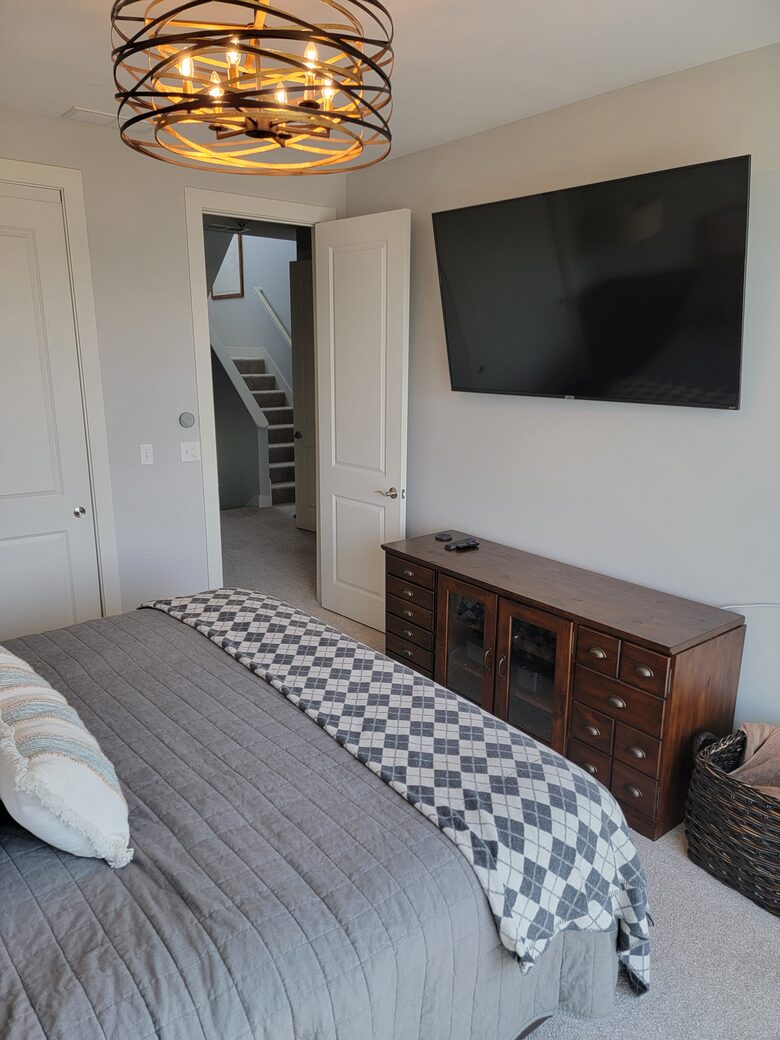 Elegant Townhome with Rooftop Retreat & Beach Access - New Buffalo, Michigan