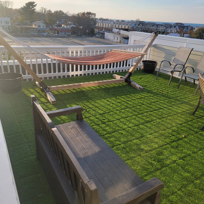 Elegant Townhome with Rooftop Retreat & Beach Access - New Buffalo, Michigan