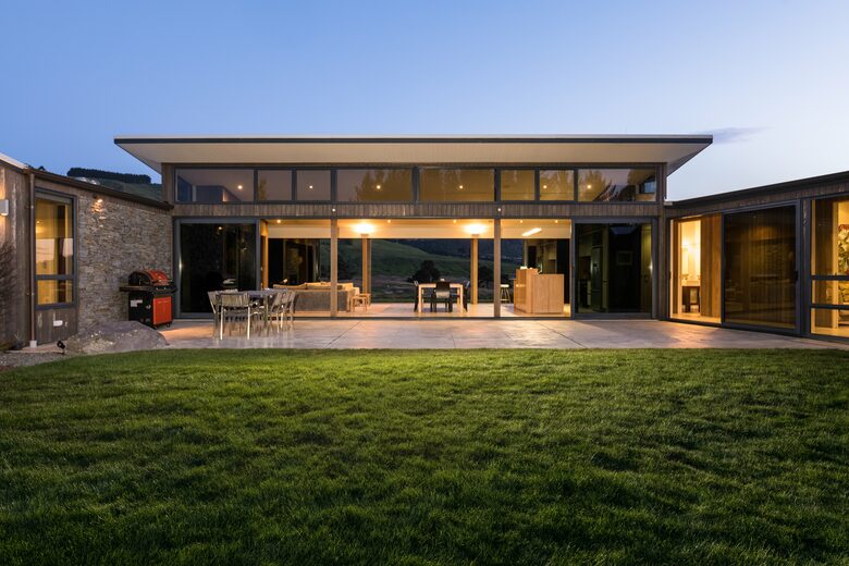 Exterior Courtyard