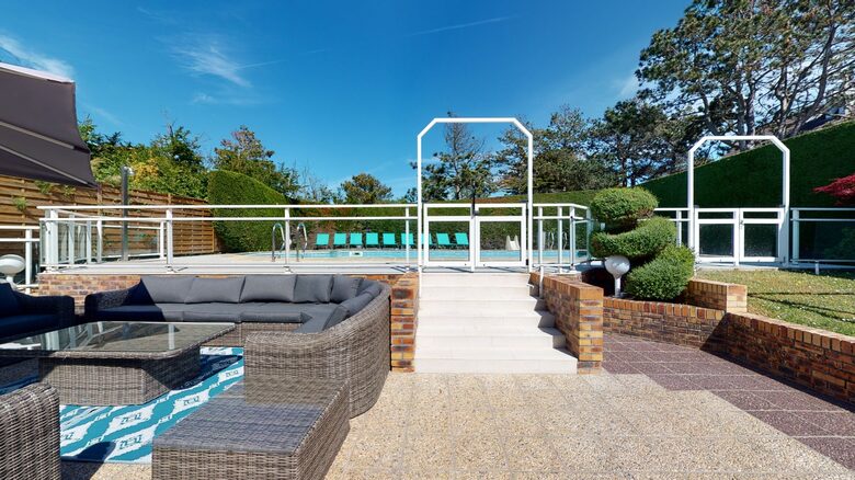 Luxury Coastal Amare Villa - Saint Pair Sur Mer, France