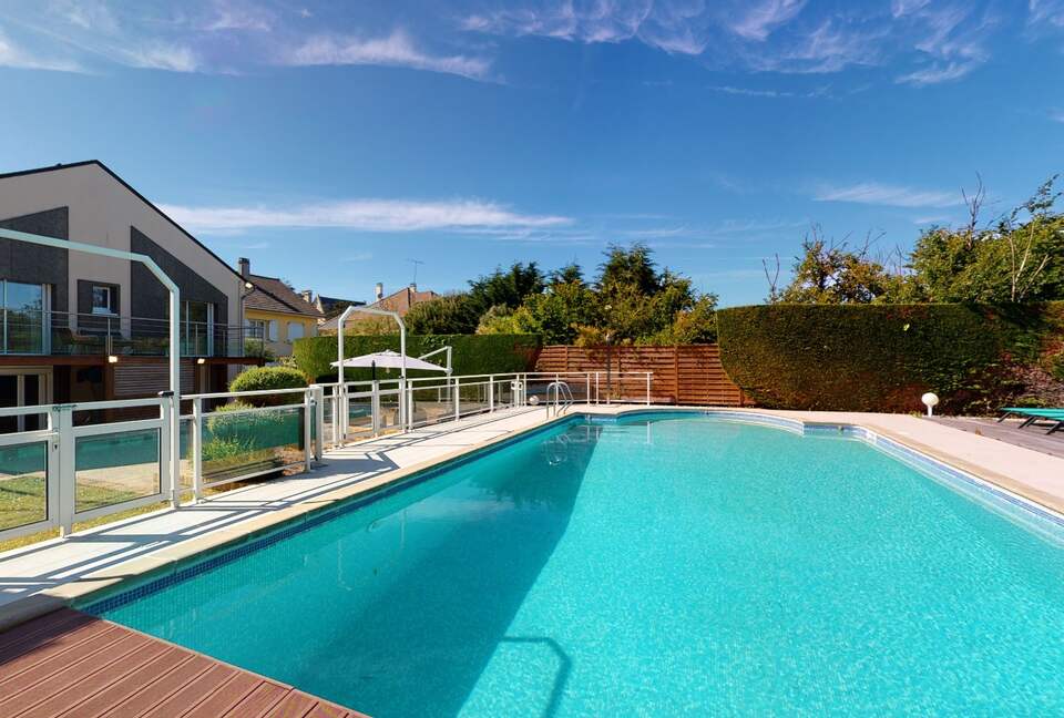 Luxury Coastal Amare Villa - Saint Pair Sur Mer, France