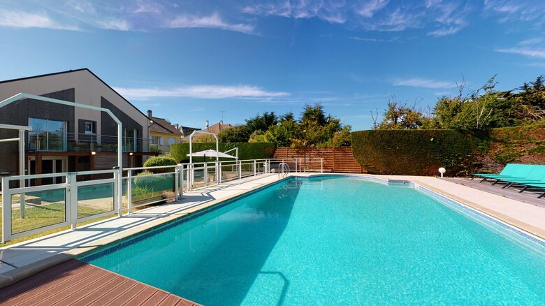 Luxury Coastal Amare Villa - Saint Pair Sur Mer, France