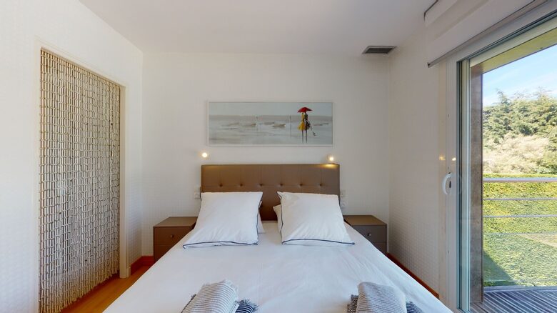 Luxury Coastal Amare Villa - Saint Pair Sur Mer, France