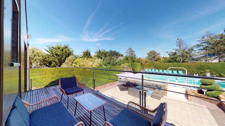Luxury Coastal Amare Villa - Saint Pair Sur Mer, France