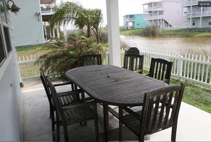 Serene Coastal Escape with Waterfront Views & Beach Access - Port Aransas, Texas