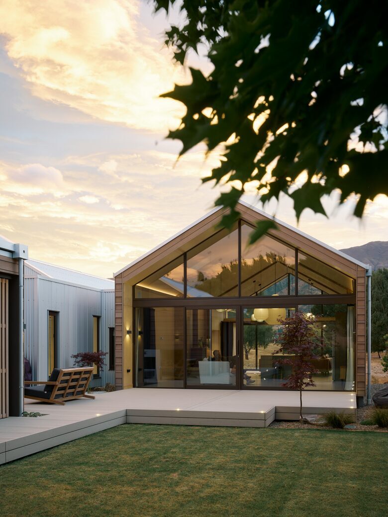 Award Winning Designed Wanaka Home - Wānaka, New Zealand
