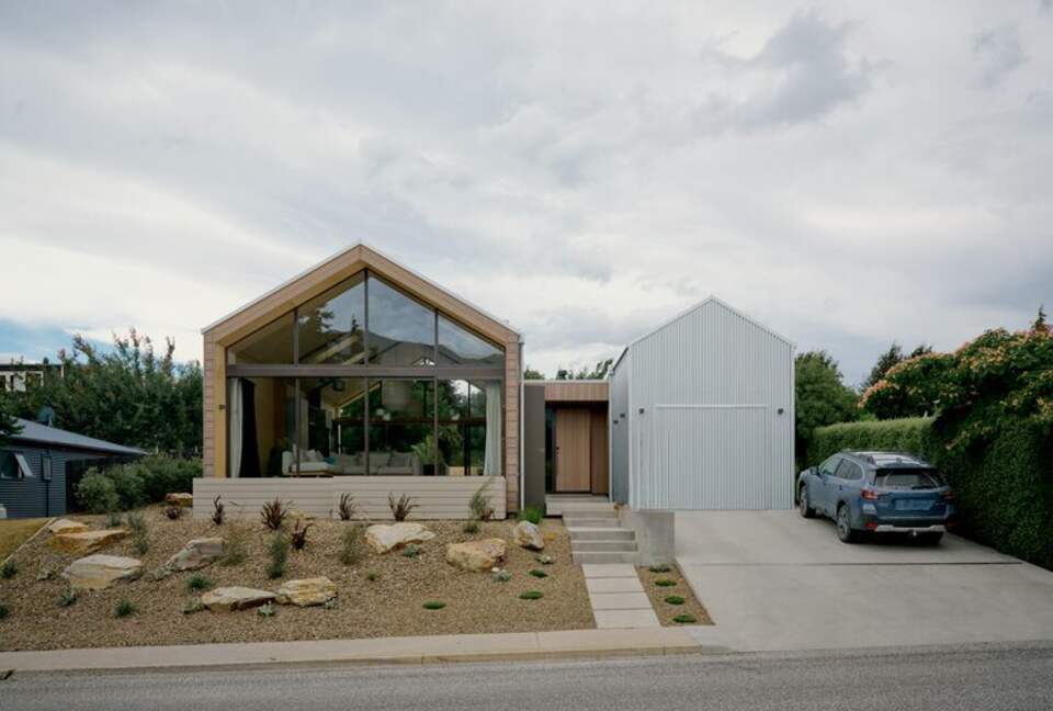 Award Winning Designed Wanaka Home - Wānaka, New Zealand