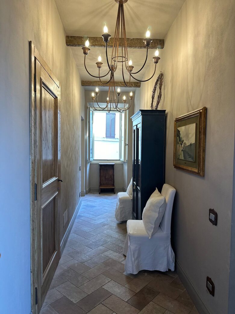 Snowy Owl | Two-bedroom Apartment - Todi, Italy