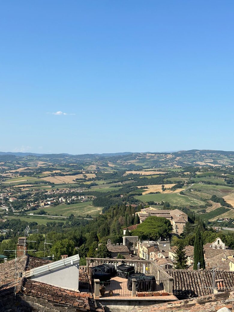 Barn Owl | One-bedroom Apartment - Todi, Italy