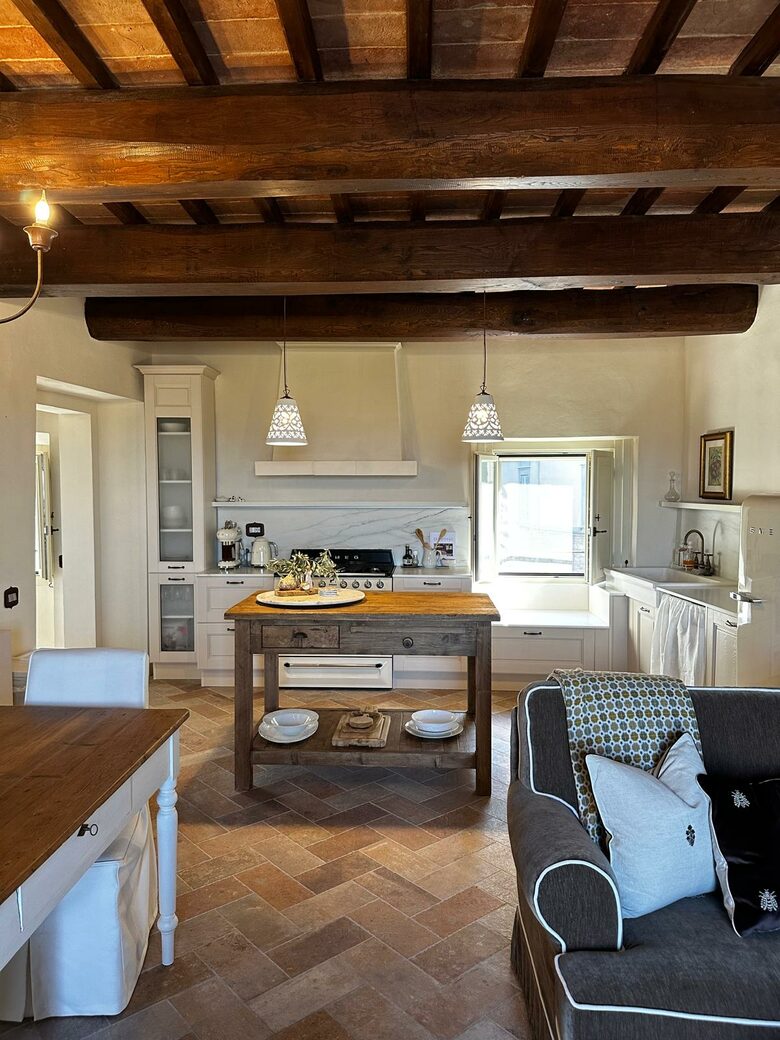 Barn Owl | One-bedroom Apartment - Todi, Italy