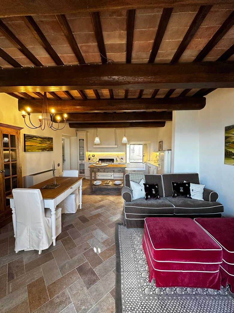 Barn Owl | One-bedroom Apartment - Todi, Italy