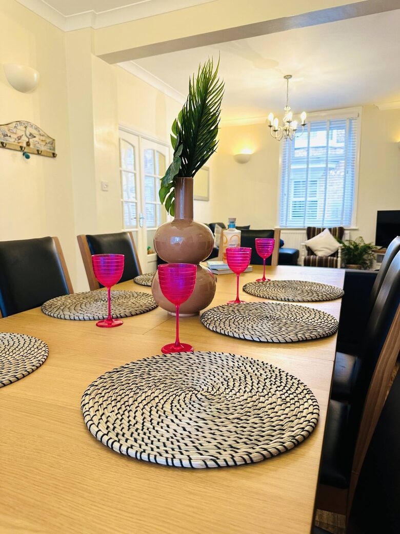 Modern Coastal Living Steps from Filey Beach - Filey, United Kingdom