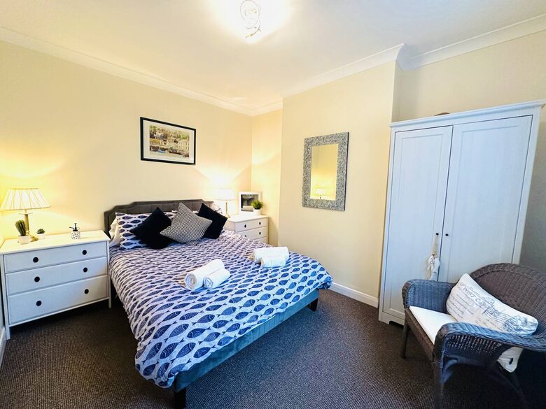Modern Coastal Living Steps from Filey Beach - Filey, United Kingdom