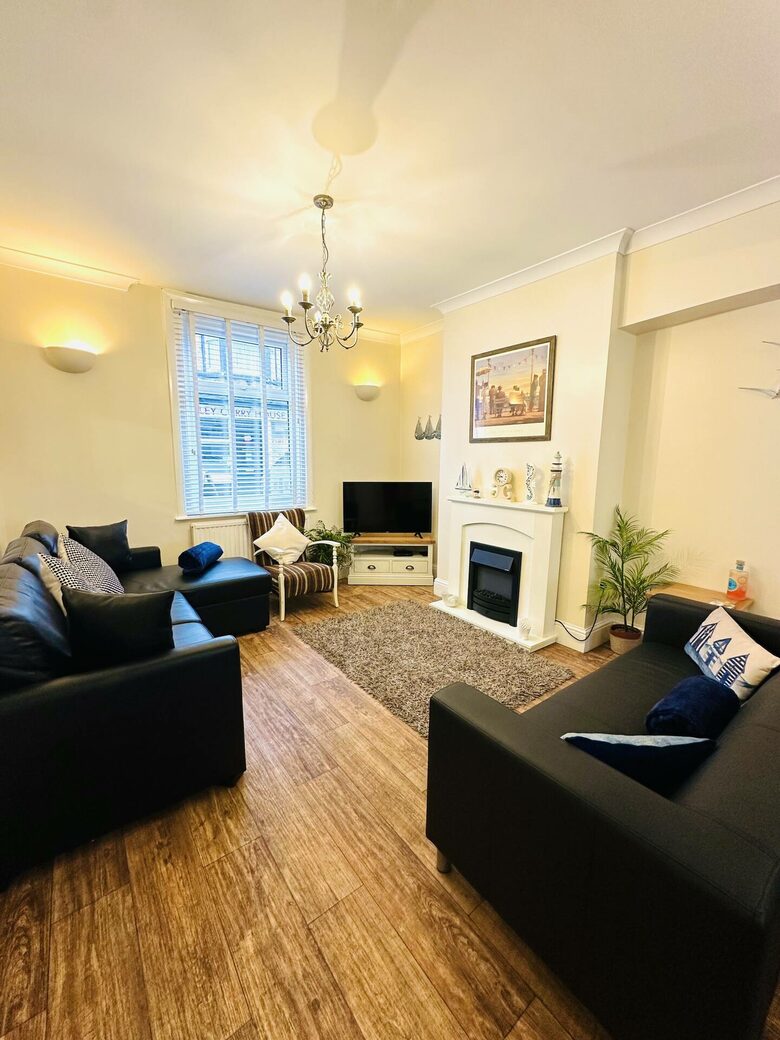 Modern Coastal Living Steps from Filey Beach - Filey, United Kingdom