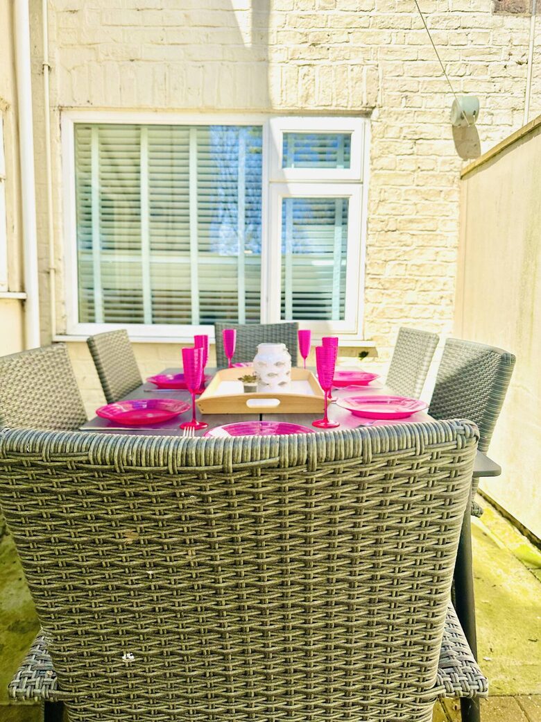 Modern Coastal Living Steps from Filey Beach - Filey, United Kingdom