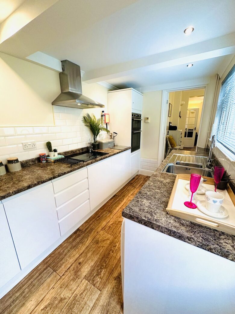 Modern Coastal Living Steps from Filey Beach - Filey, United Kingdom