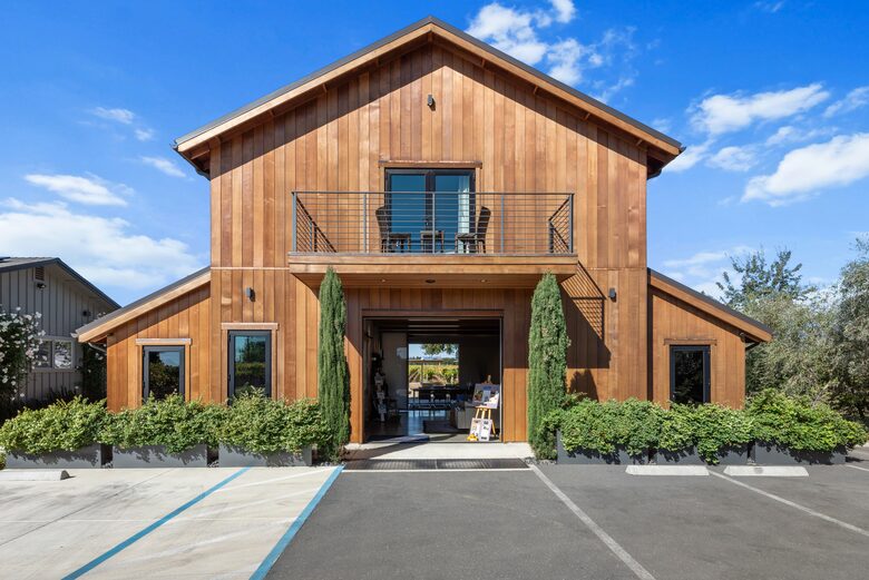 Napa Valley Escape in the Vineyards - Napa, California