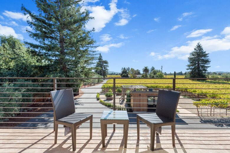 Napa Valley Escape in the Vineyards - Napa, California