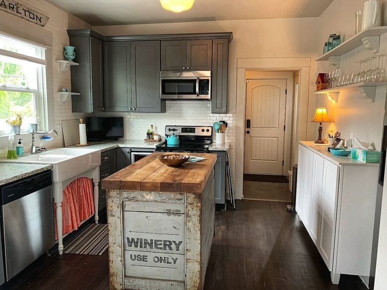Wine Country Escape in the Heart of Carlton - Carlton, Oregon