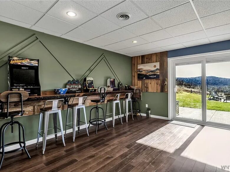 Elevated Mountain Hideaway Overlooking Holiday Valley - Ellicottville, New York