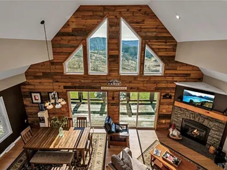 Elevated Mountain Hideaway Overlooking Holiday Valley - Ellicottville, New York