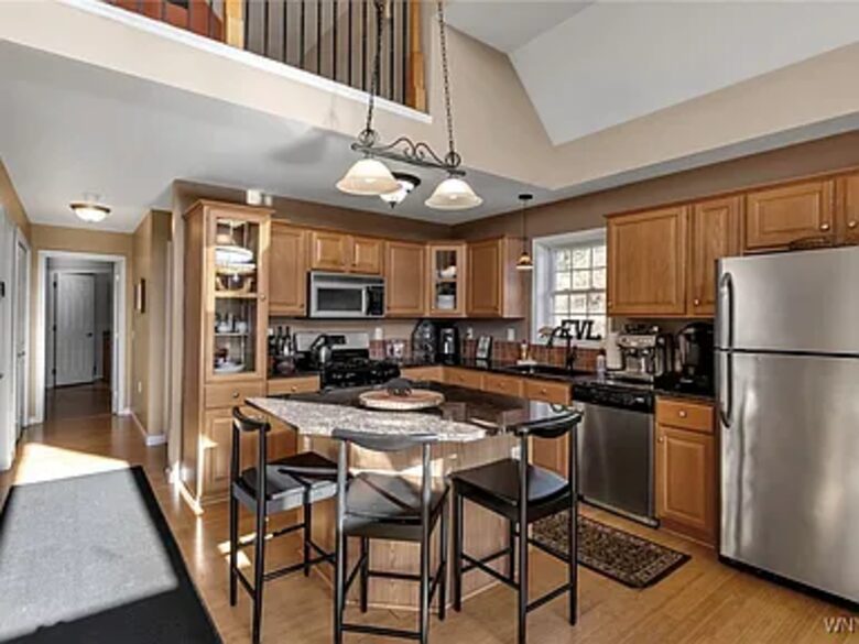 Elevated Mountain Hideaway Overlooking Holiday Valley - Ellicottville, New York