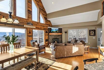 Elevated Mountain Hideaway Overlooking Holiday Valley - Ellicottville, New York