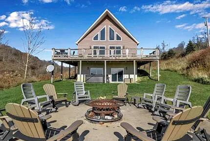 Elevated Mountain Hideaway Overlooking Holiday Valley - Ellicottville, New York