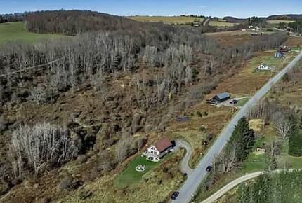 Elevated Mountain Hideaway Overlooking Holiday Valley - Ellicottville, New York